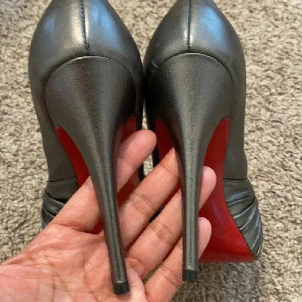 CHRISTIAN LOUBOUTIN HEELS - Picture 6 of 10